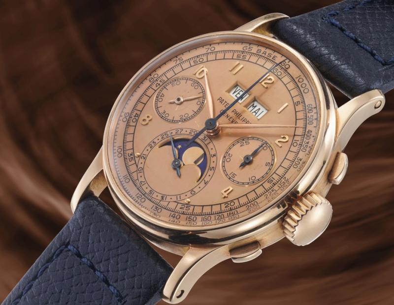 Patek Philippe 1947 Ref. 1518.. قطعة نادرة تكسر التوقعات