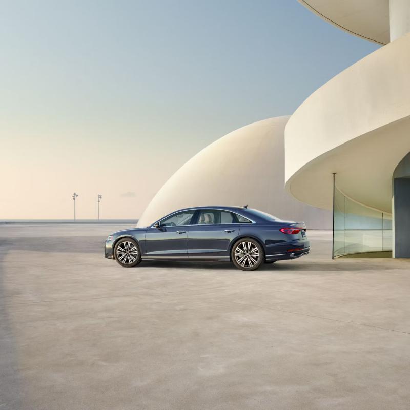 Audi A8.. القوة والراحة معًا