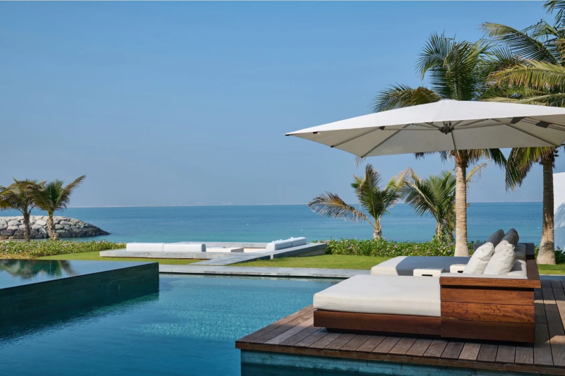 عنوان جديد للفخامة.. فيلا نادرة في جميرا باي للبيع مقابل 114 مليون دولار