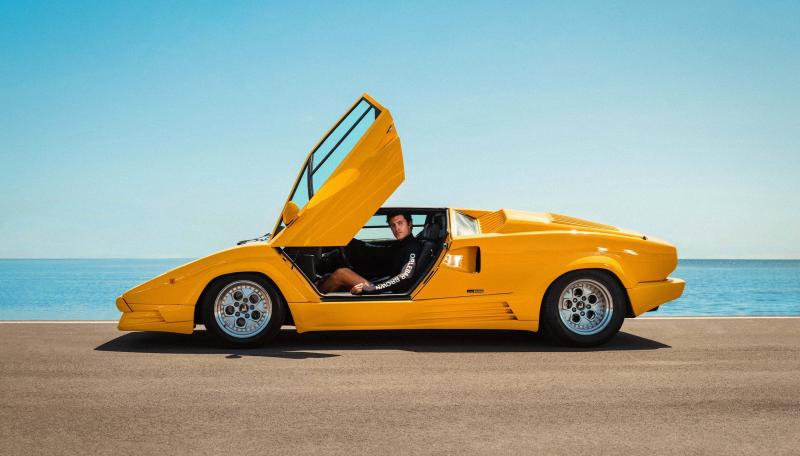 لامبورجيني وأورليبار براون تكشفان عن مجموعة أزياء ترفع معايير الأناقة الصيفية إلى مستوى جديد