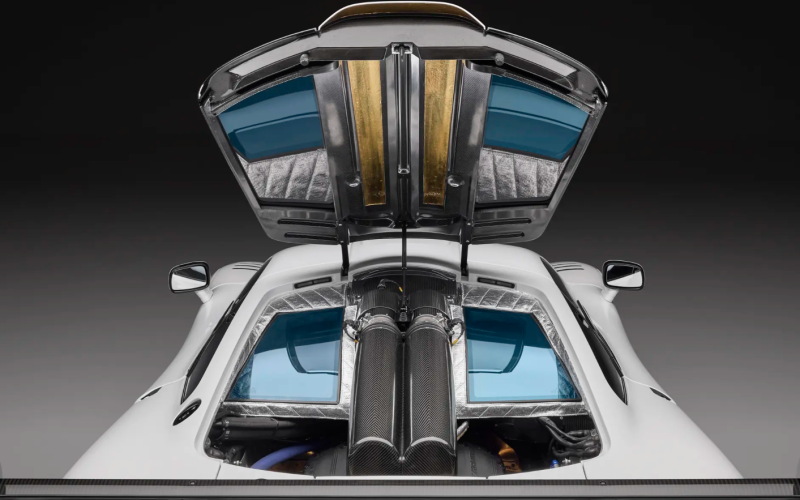 ماكلارين F1 من عام 1994 تخطف الأضواء في مزاد آر إم سوذبيز بأكثر من 25 مليون دولار