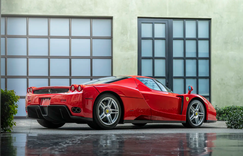 آر إم سوذبيز تعرض فيراري إنزو النادرة بسعر يصل إلى 6 ملايين دولار