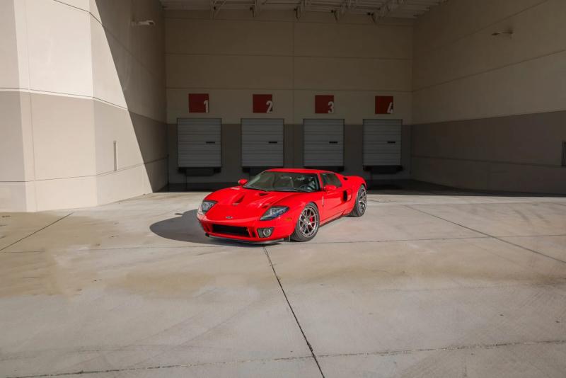 بيع سيارة Ford GT التي اقتناها بول ووكر مقابل 630 ألف دولار