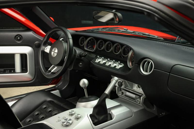 بيع سيارة Ford GT التي اقتناها بول ووكر مقابل 630 ألف دولار