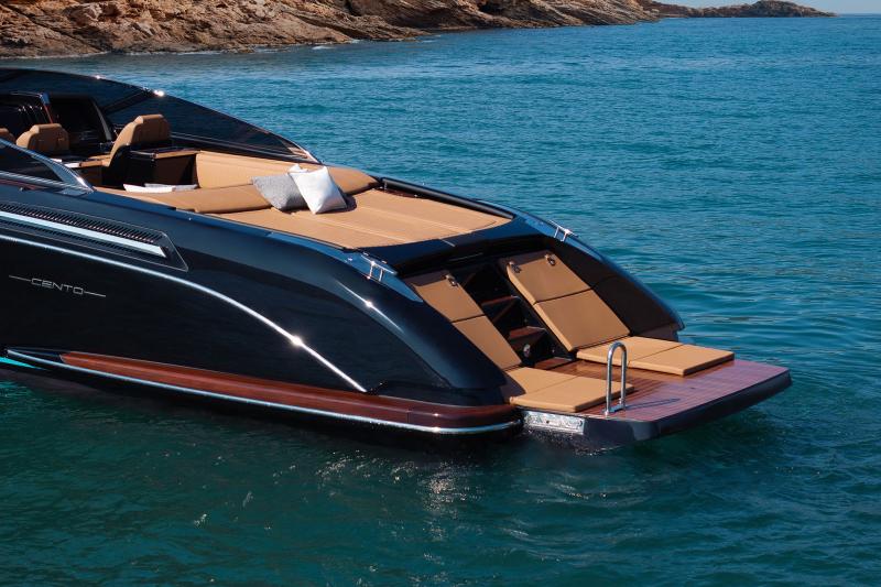 يخت Riva Cento الجديد.. إصدار محدود يحتفي بطراز Rivamare الشهير