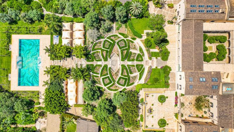 فيلا تاريخية في مايوركا من القرن الخامس عشر تُعرض للبيع مقابل 101 مليون دولار