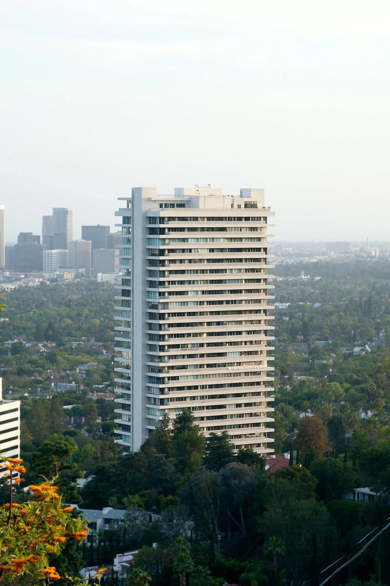 لوس أنجليس.. شقة بنتهاوس بإطلالات خلابة