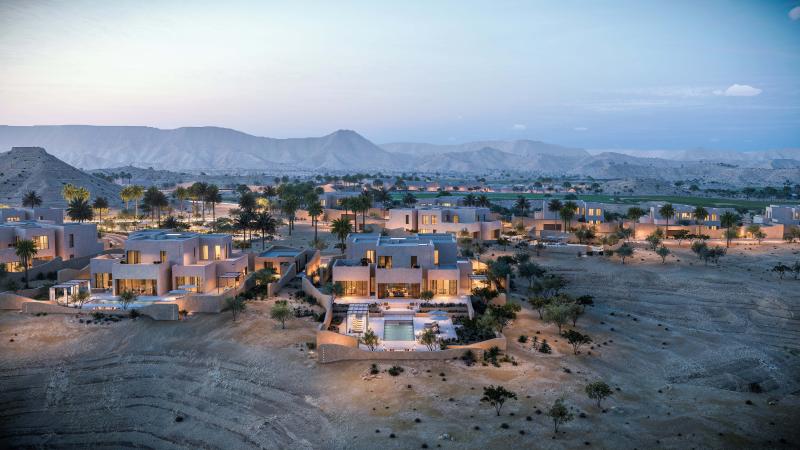 في مشروع تشيدي ريزيدنسز وادي صفار، صاغ بياركيه إنغلز معالم 20 فيلا تكرّس الإحساس بالعزلة والارتباط بالطبيعة، معتمدًا في ذلك مقاربة مبتكرة للعمارة النجدية.