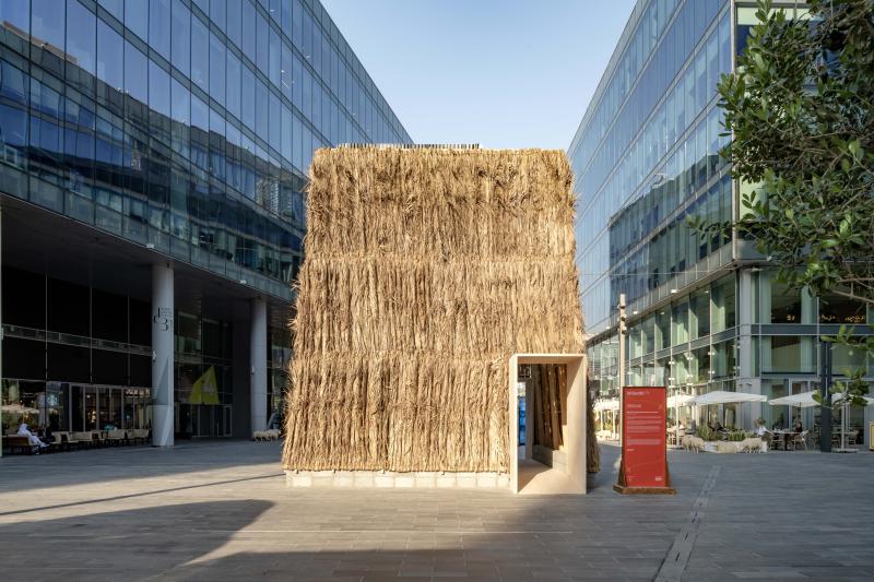 تركيب فني تفاعلي بعنوان "متى تتحول المساحة المتنقلة إلى حوش؟" فاز بجائزة الأشغال الحضرية.