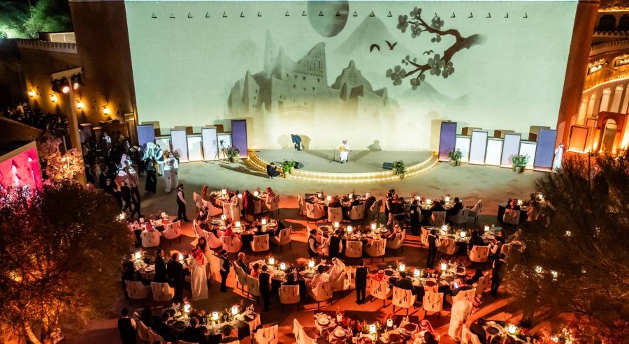 ثقافتان على مسرحٍ واحد.. فن الكابوكي يضيء سماء الدرعية