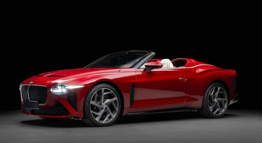 بنتلي باكالار تُباع بأقل من نصف قيمتها الأصلية في مزاد آر إم سوذبيز بأبوظبي