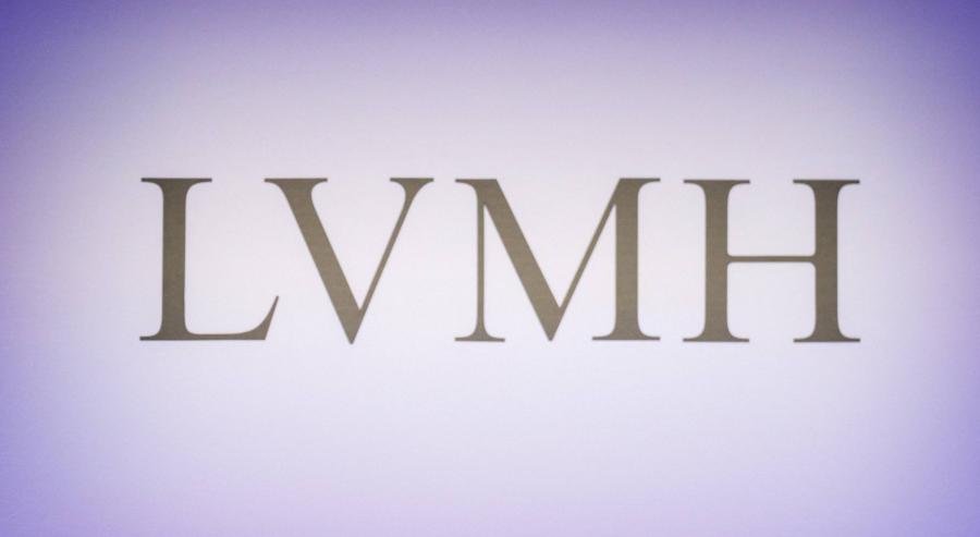 تعثر الأزياء وصعود العطور والجواهر.. نمو متباين داخل مجموعة LVMH في الربع الثالث من 2025