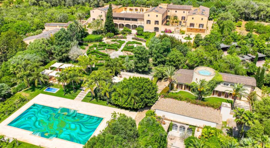 فيلا تاريخية في مايوركا من القرن الخامس عشر تُعرض للبيع مقابل 101 مليون دولار